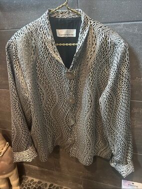 Caroline Rose Black & Cream Patterned Button-Front Blazer